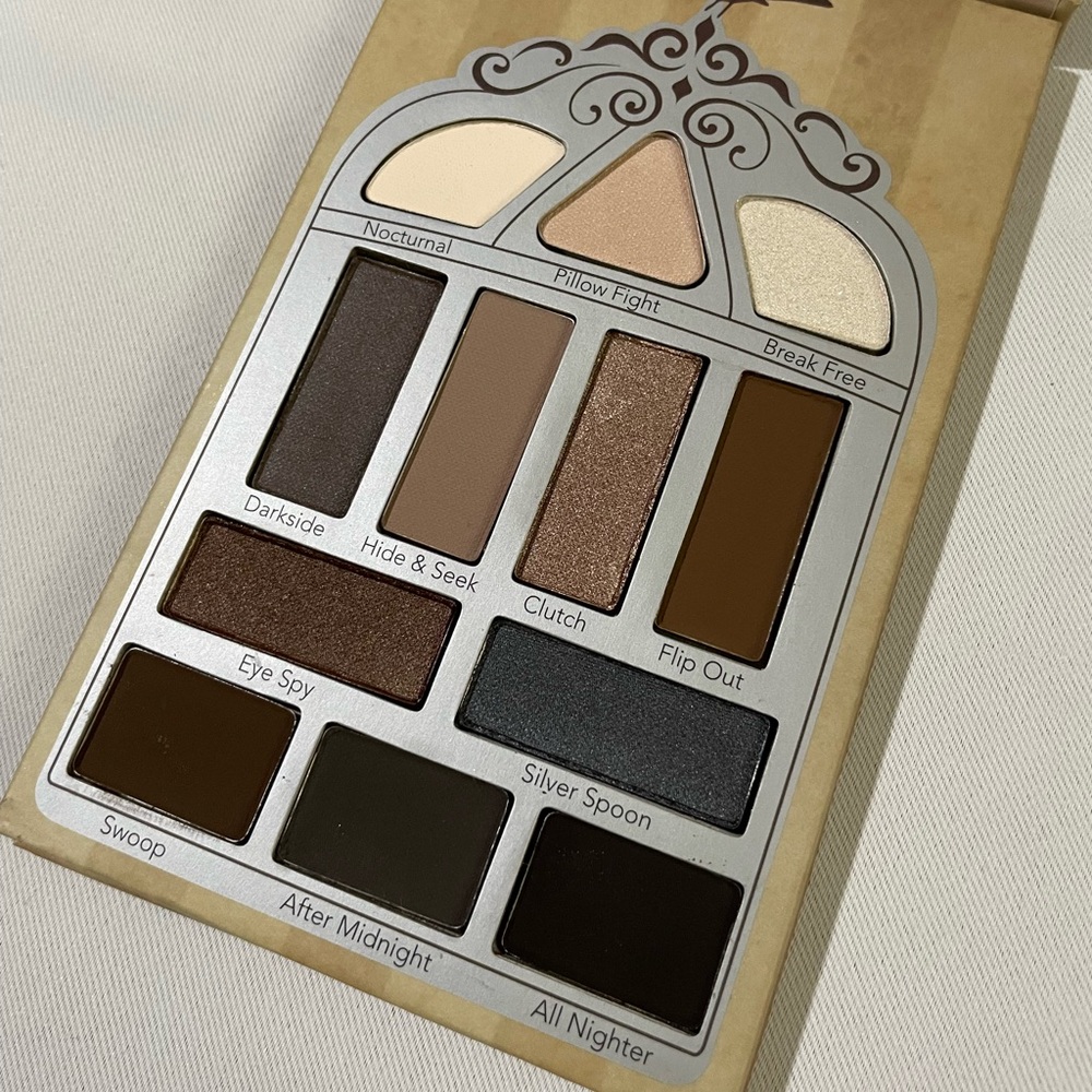 BRAND NEW Pretty Vulgar Nightingale Eyeshadow Palette